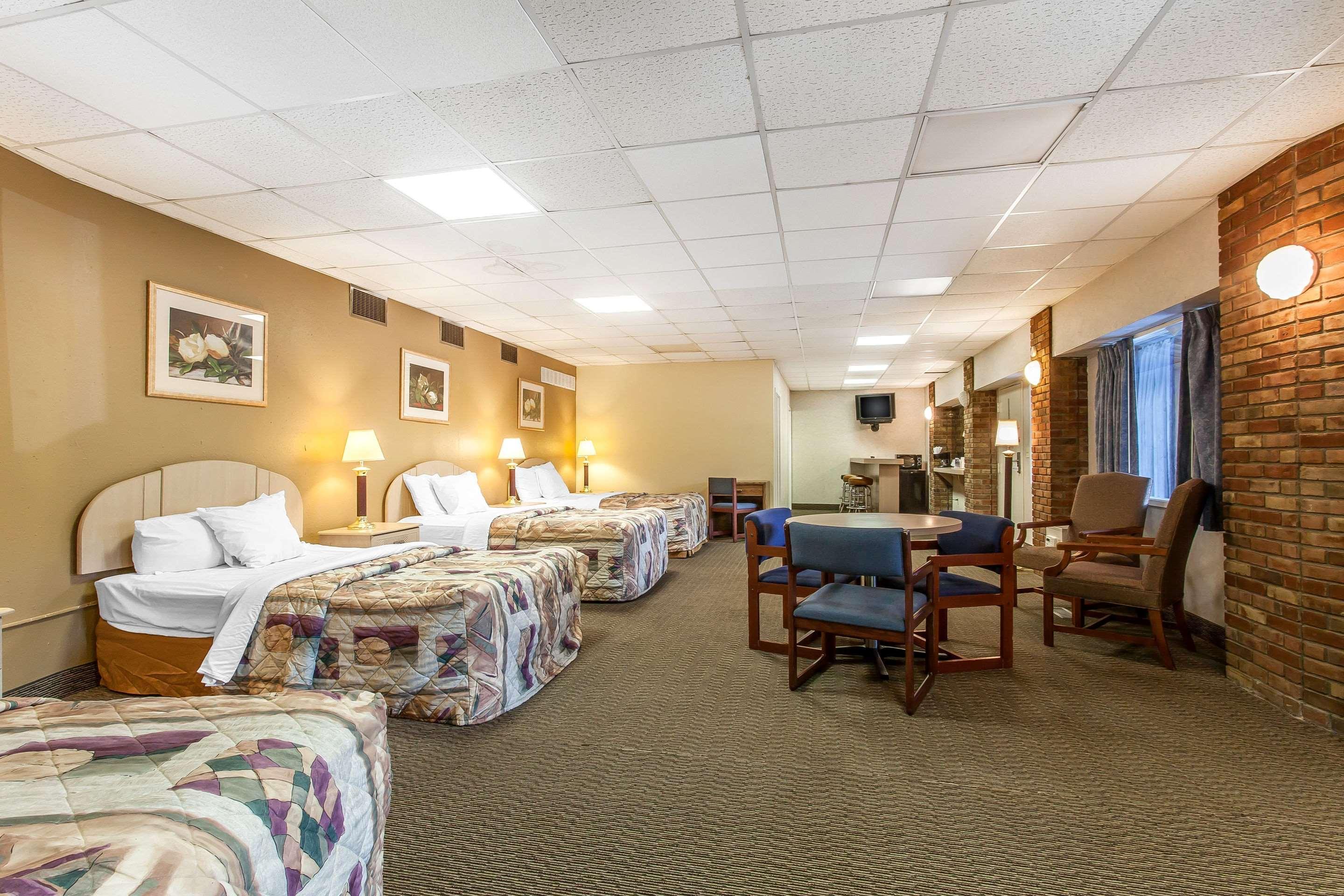 Rodeway Inn North Sandusky Exterior foto